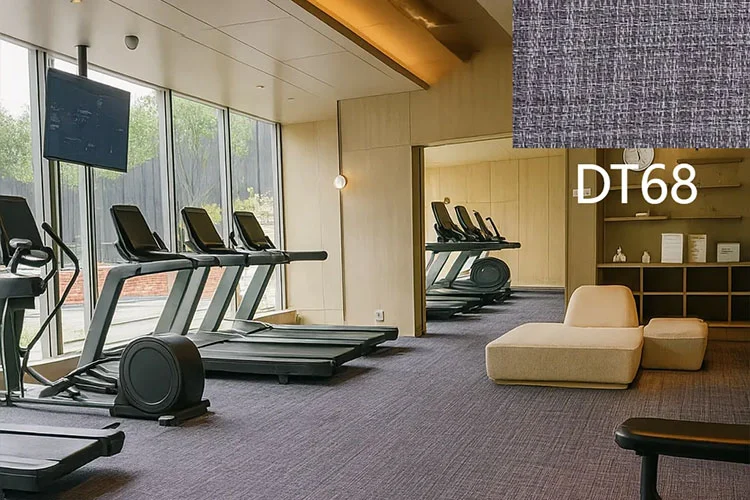 Kuntosali ja leikkikenttä luonto